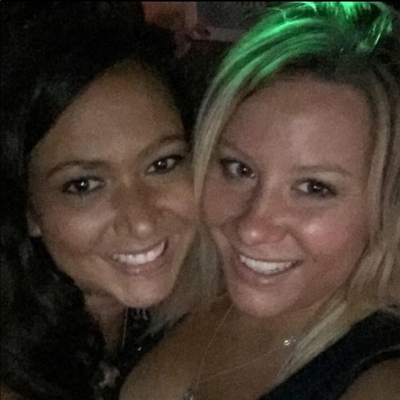 Meet your Posher, Alicia - Picture 1 of 1